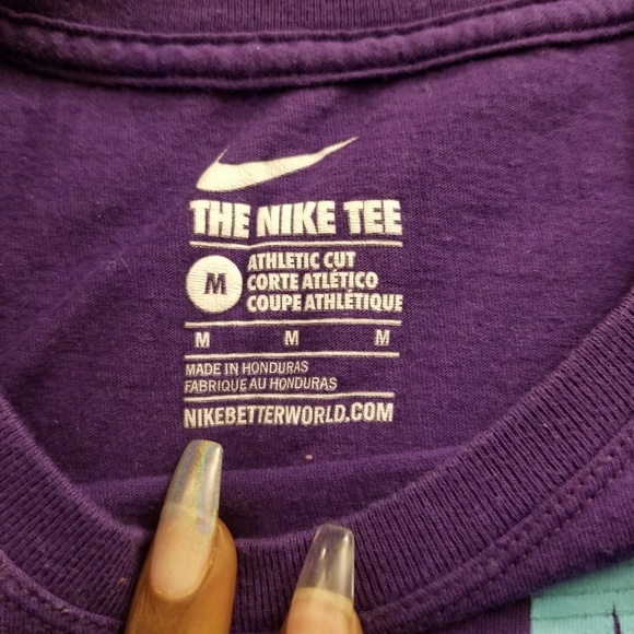 Nike purple tshirt - Picture 2 of 2